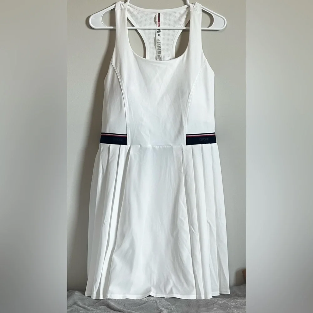 G/FORE Women’s Dress Tennis Golf Racerback Stretch Size XL - Picture 1 of 7